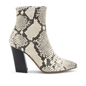 WIB Vince Camuto Setillen Snake Skin Bootie size 7